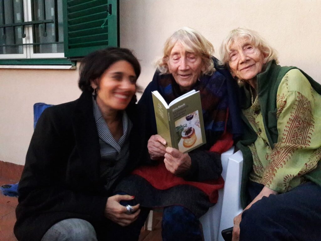 con le straordinarie sorelle Mazzetti, Paola e Lorenza due artiste speciali